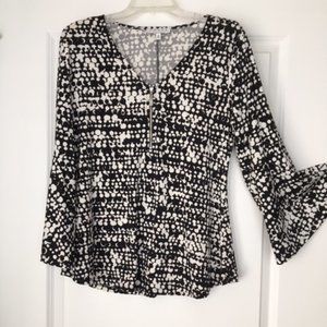 Chaus Women's Bell Sleeve  Zipper Top